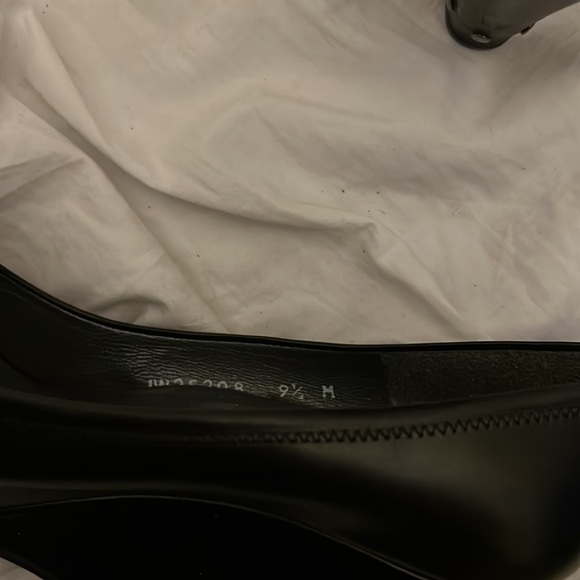 Stuart Weitzman studded wedge heels size 9.5 - Picture 4 of 5